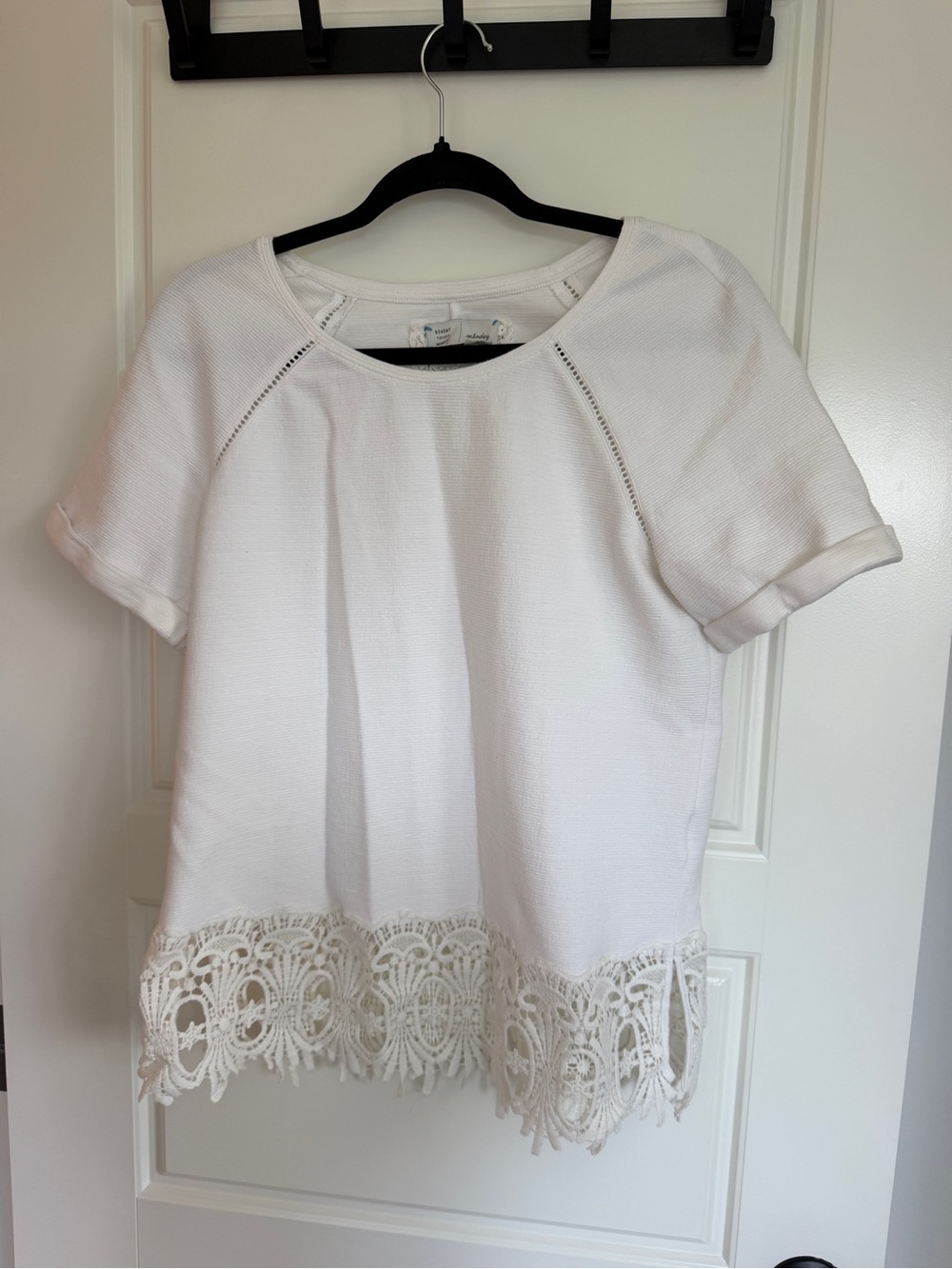 Anthropologie Saturday Sunday White Crochet-Hem Short Sleeve Tunic